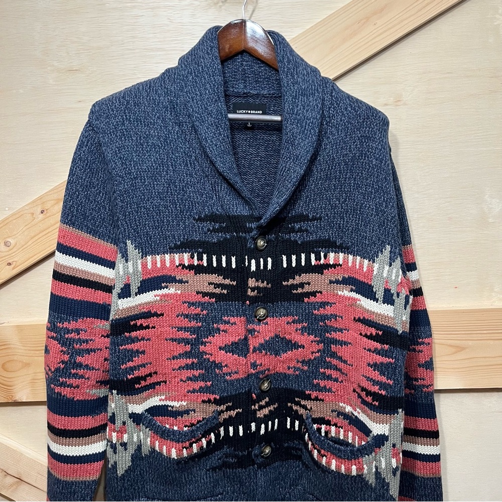 Lucky Brand Men's Cardigan in Navy and Coral Pattern